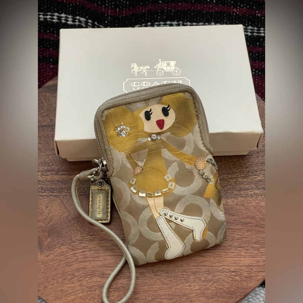 Coach Poppy Chan Goldy Wristlet with Box